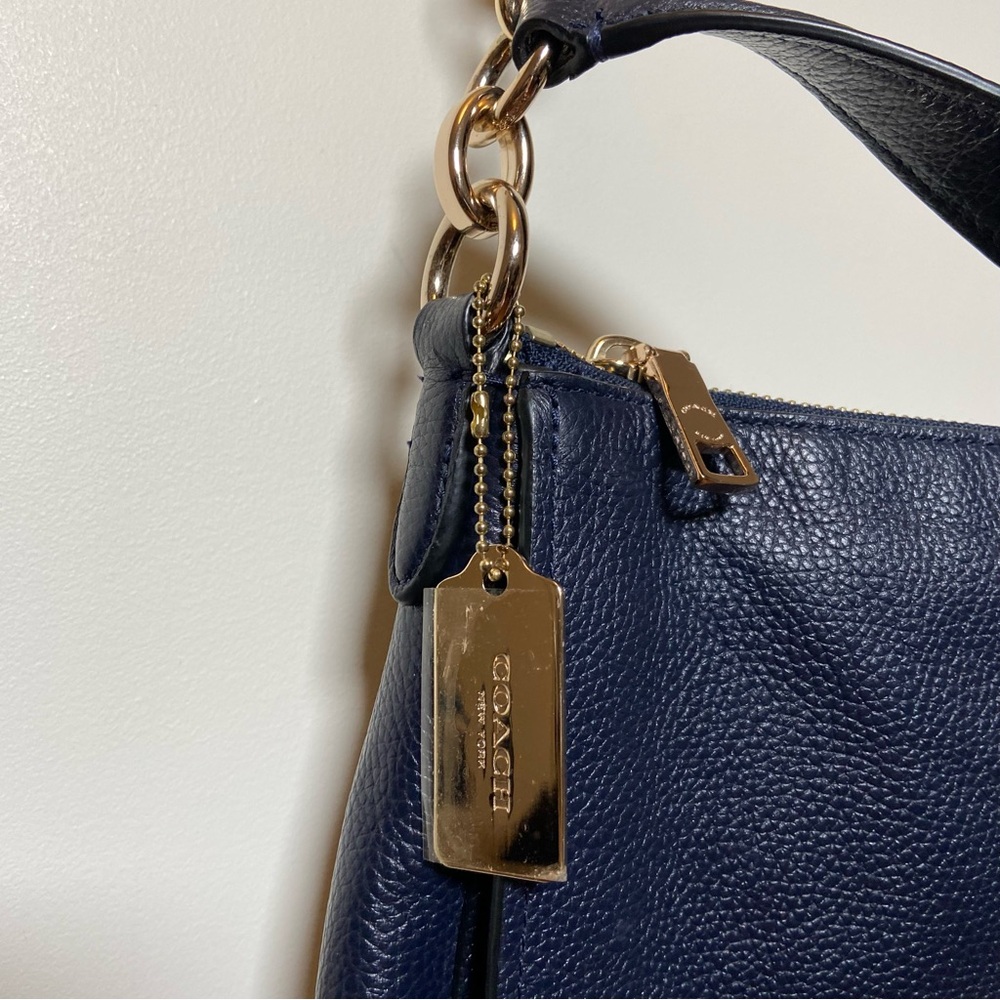 Coach Turnlock Hobo Bag Pebbled Leather - Picture 6 of 8